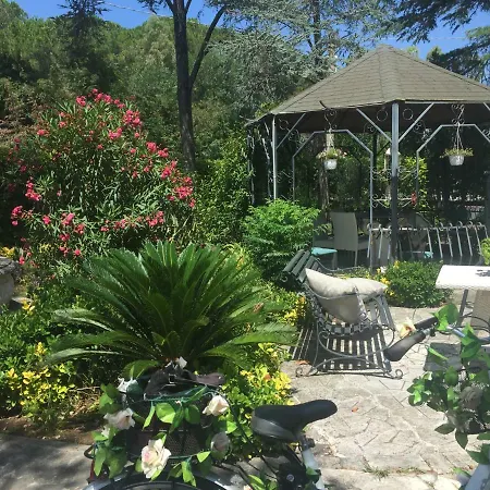 Rosa Bed and Breakfast 3*